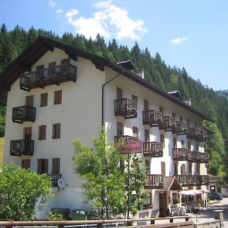 Hotel Casa Alpina Sant'Apollinare Falcade Exterior foto